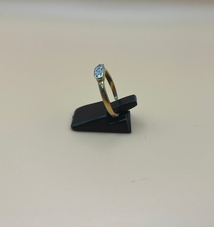 9ct gold ring (O)