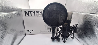 Rode NT1 5th Generation Studio Hybrid Cardioid Condenser Mic (XLR), B