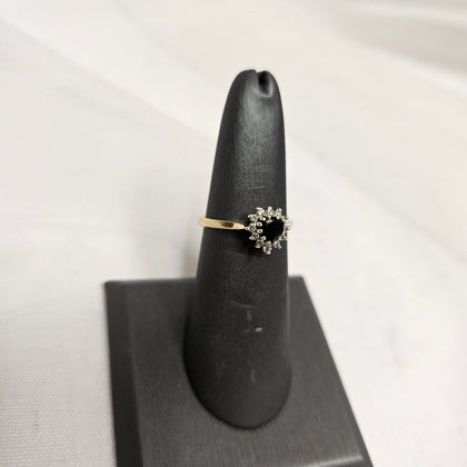 9ct Yellow Gold Black Stone Ring - Size M