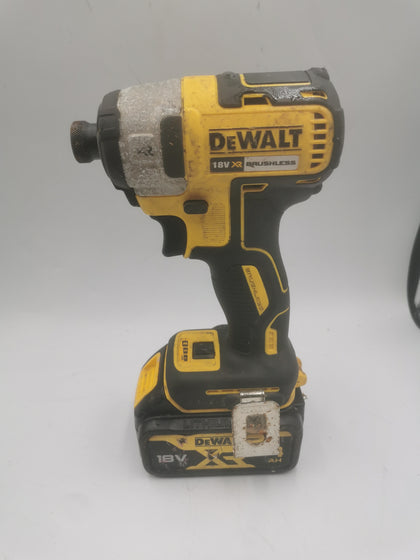 Dewalt DCF887 IMPACT DRIVER Boxed with 1x 5.0ah Battery and 1x 4.0Ah Battery with Charger