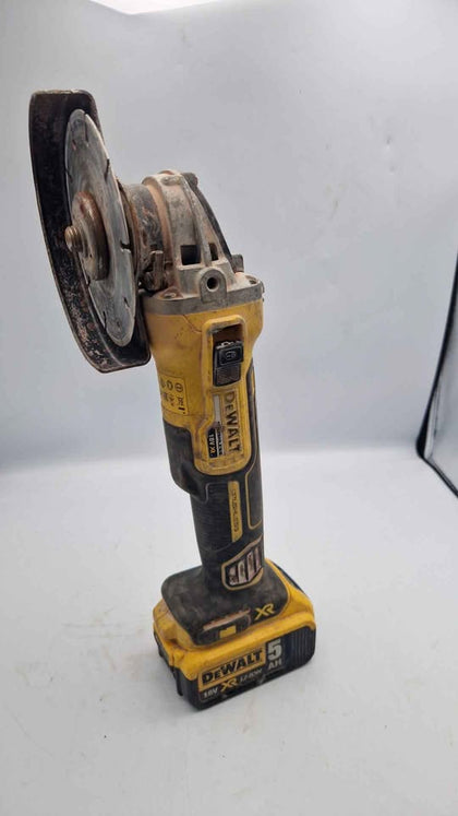 DeWALT Cordless DCG405 18V XR Brushless Angle Gringer - With 5.0ah Battery (No Charger)