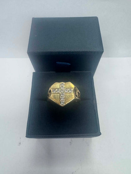 4.8g 9ct Gold shield Signet ring - Size S - **HALLMARKED**