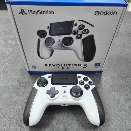 Nacon Playstation Revolution Pro 5 Controller