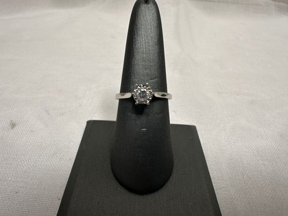 9ct White Gold Dimond Ring - Size Q/R