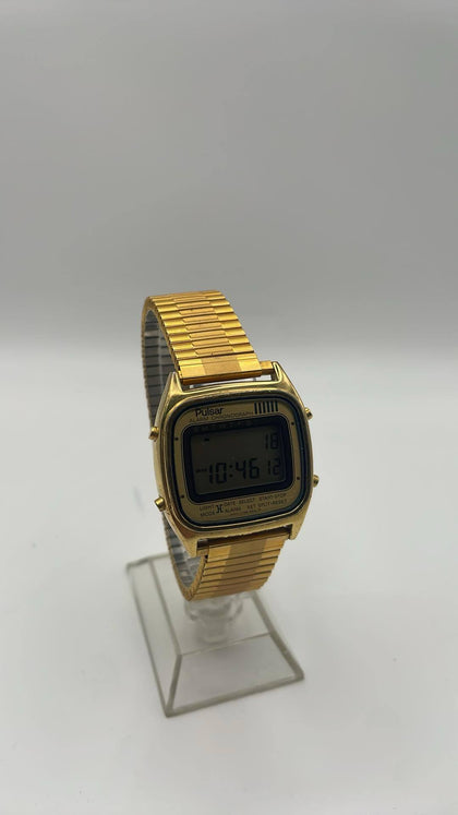 Pular watch