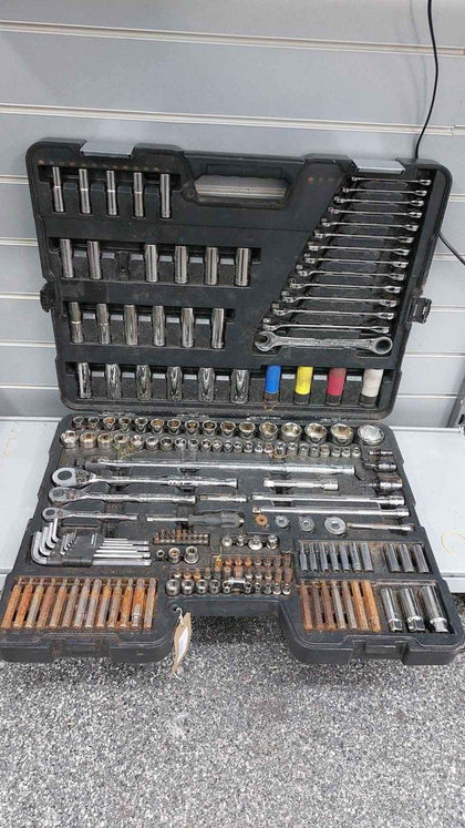 **COLLECTION ONLY** Halford Advanced 200PC Mechanics Set Of Wrench & Spanner Set - With Case *VERY WORN & RUSTY*