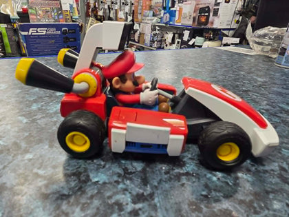 MARIO KART LIVE