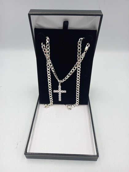 **BRAND NEW** Hallmarked 925 Chain and Cross Pendant - 24