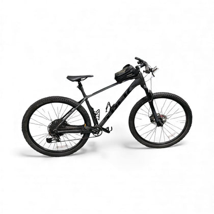 Trek X-Caliber 8 mountain bike LARGE **COLLECTION ONLY WYTHENSHAWE**