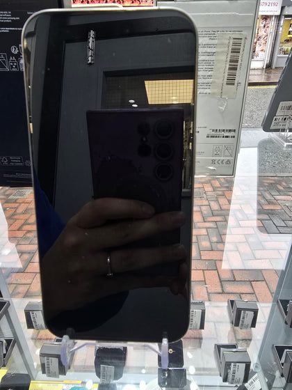 Apple iPhone 15 Pro - 128 GB - Natural Titanium