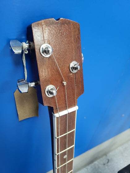 Handmade 3 string cigar box guitar (Route 66)