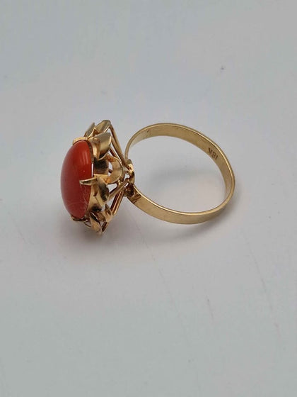**20% OFF** 18ct Yellow Gold Natural Coral Ring - Size N - 3.80 Grams