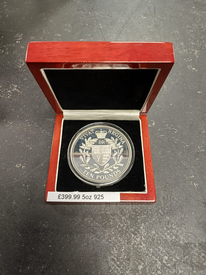 Prince William & Kate Middleton Royal Engagement Commemorative Issue 5oz Ten Pound Silver Coin (925)