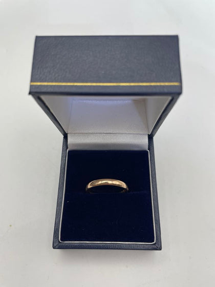 9ct gold ring - J
