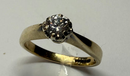9CT YELLOW GOLD DIAMOND RING SIZE J