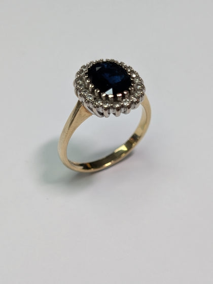 18ct Gold Diamond Ring With Black Stone
