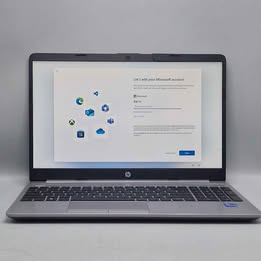 HP Laptop 250 G9/i7-1255u/16GB RAM (CRACK ON CASING, DOSENT AFFECT THE USE OF THE LAPTOP)