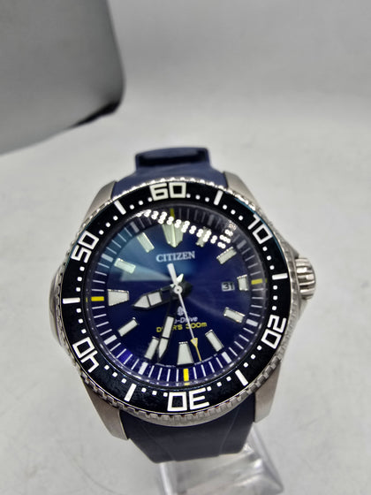 citizen eco drive divers watch