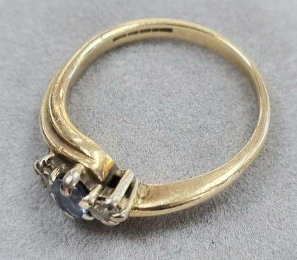 9ct Gold Diamond & Sapphire Ring - Size Q