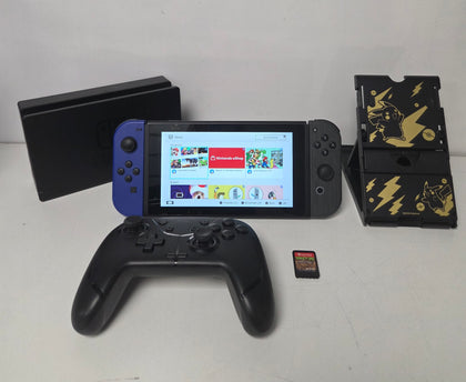 Nintendo Switch Blue & Black Controllers with Minecraft unboxed game, 128gb Memory Card & Game Controller