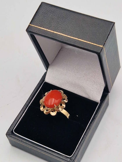 **20% OFF** 18ct Yellow Gold Natural Coral Ring - Size N - 3.80 Grams