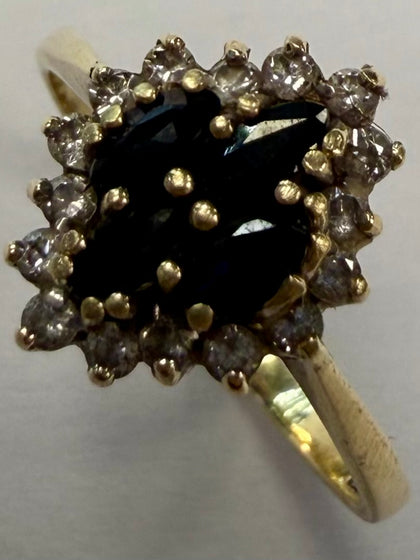 9ct Gold Ring with Black & Clear Stones