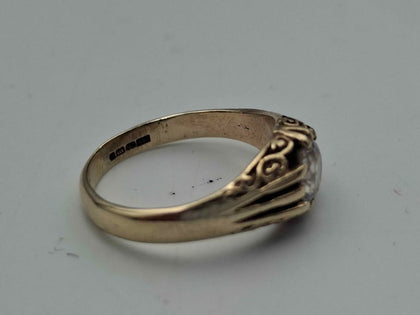 9ct Yellow Gold Cubic Zirconia Single Stone Ring - 3.27 Grams - Size M