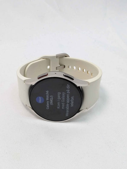 Samsung Galaxy Watch 6 Smart Watch - GPS - Silver - Unboxed With White Strap