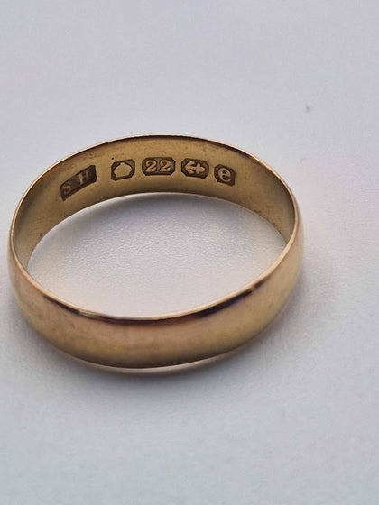 **20% OFF** 22ct Yellow Gold Wedding Band Ring - Size O - 3.20 Grams