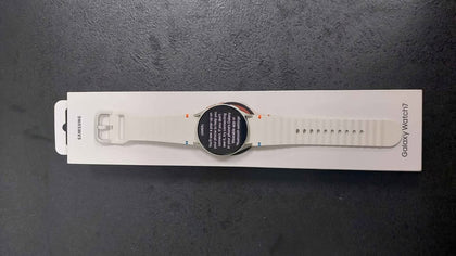 Samsung Galaxy watch7 40mm 4G SM-L205 cream Boxed with charger in excellent condition