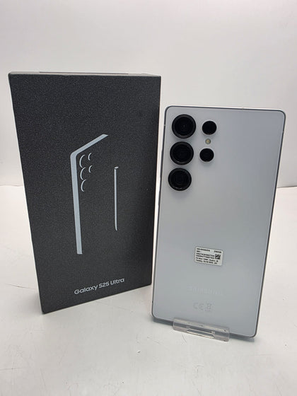 Samsung Galaxy S25 Ultra 256GB Titanium Black Unlocked Boxed - CYCLE COUNT 29