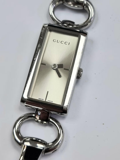 GUCCI 119 TORNAVONI LADIES WRISTWATCH SILVER STAINLESS STEEL RECTANGULAR CASE
