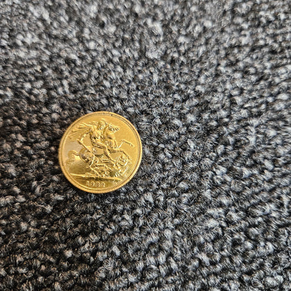 1982 Gold Sovereign Coin Elizabeth II - Full