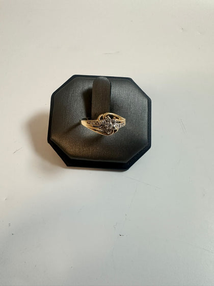 9ct Yellow Gold Flower Gem Ring - Size Q