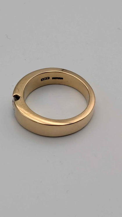 18ct Yellow Gold Mens Solitaire Ring With CZ Stones - 14.78 Grams - Size T