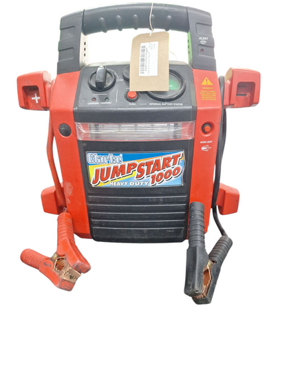 The Clarke JSM1000 is a compact, 10,000mAh lithium polymer jump starter with a 1000A peak current