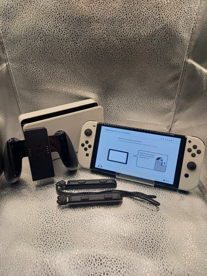 Nintendo Switch OLED - White