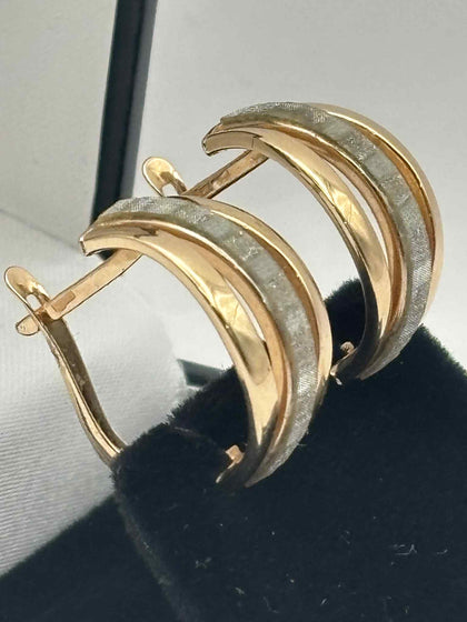 14K gold earrings 2.77g hallmarked hooped with clasp boxed