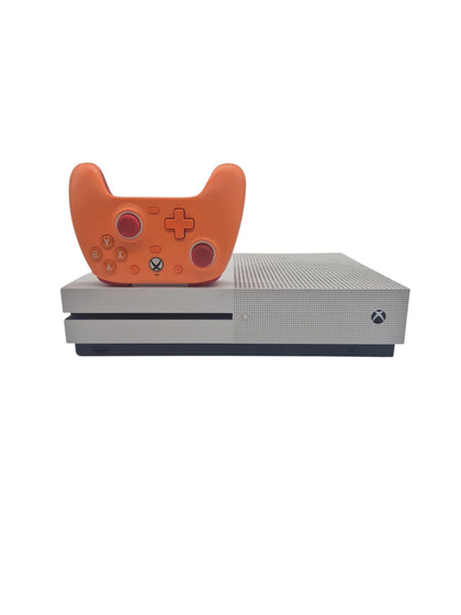 Xbox One S 500GB Console with controller