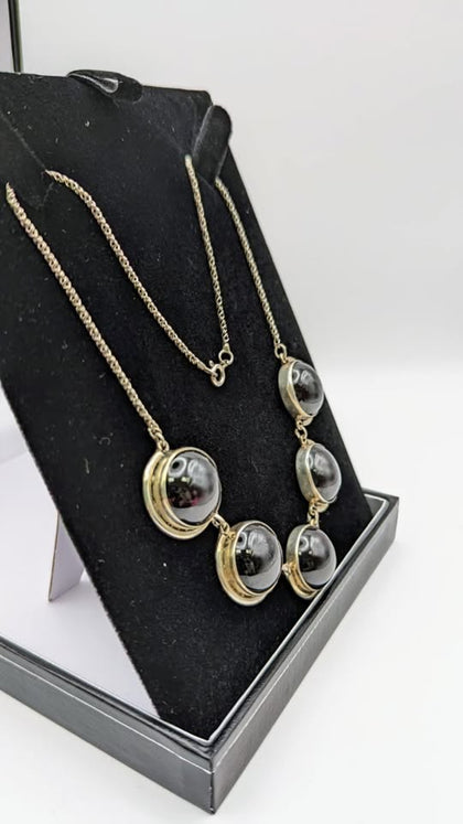 925 SILVER, 5 STRONE NECKLACE ON A TWIST CHAIN, WITH HOOP LOCK, 18