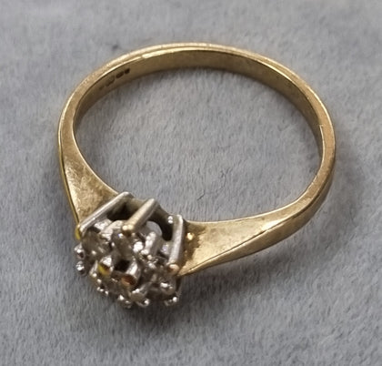 9ct Gold Diamond Ring Size G 1/2