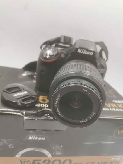 Nikon D5200 24MP With 18-55mm VR Lens With Battery Charger Boxed