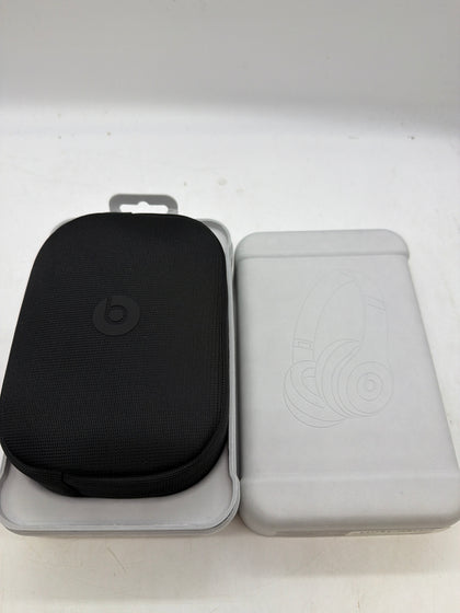 Beats Solo 4 Matte Black (24 month warranty)