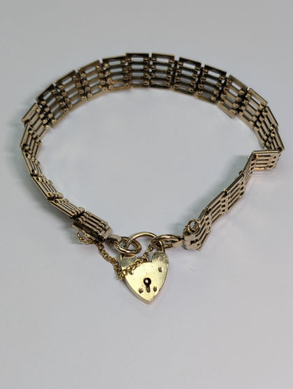 9CT GOLD 5 BAR GATE BRACELET  WITH SAFETY CHAIN