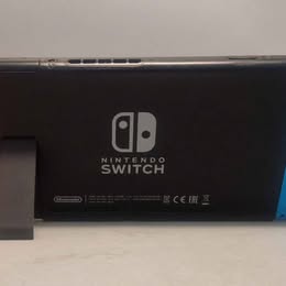 Nintendo Switch Console 32GB with Dock, Charger and HDMI cable.