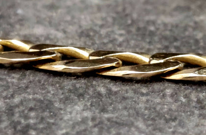 9ct Solid Yellow Gold Curb Bracelet 8