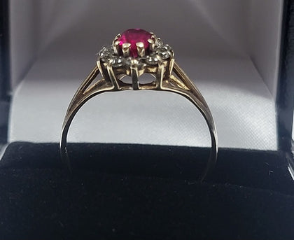 9ct Yellow Gold Ring With Clear And Pink Stones - 1.8G - Size P. Hallmarked