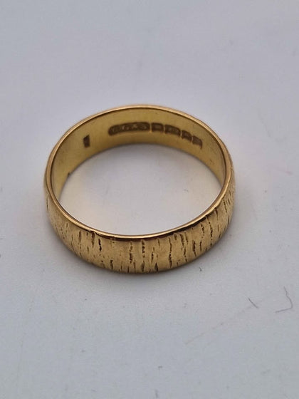 22ct Yellow Gold Textured Wedding Band Ring - Size L - 3.80 Grams