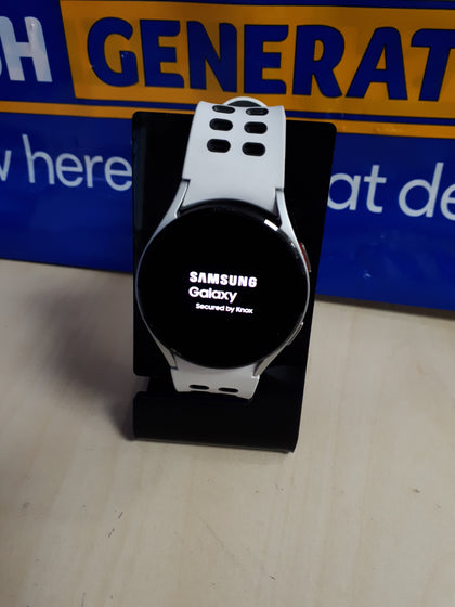 Samsung Galaxy Watch4 40mm SM-R860NZSAEUE Silver.