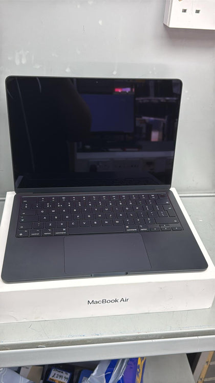 Apple MacBook Air 2024 M3 8GB RAM 256GB SSD - Midnight - 13